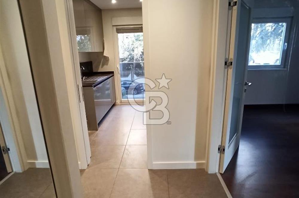 SUADİYE , ÇOK İYİ KONUMDA , GENİŞ SALONLU, 120 m2, BOŞ DAİRE