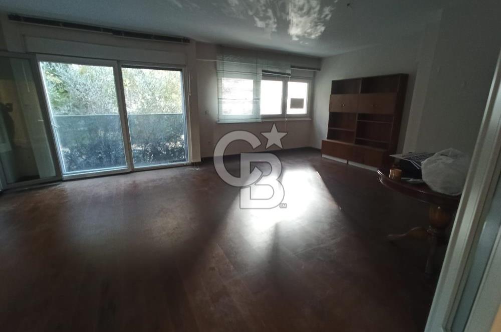 SUADİYE , ÇOK İYİ KONUMDA , GENİŞ SALONLU, 120 m2, BOŞ DAİRE