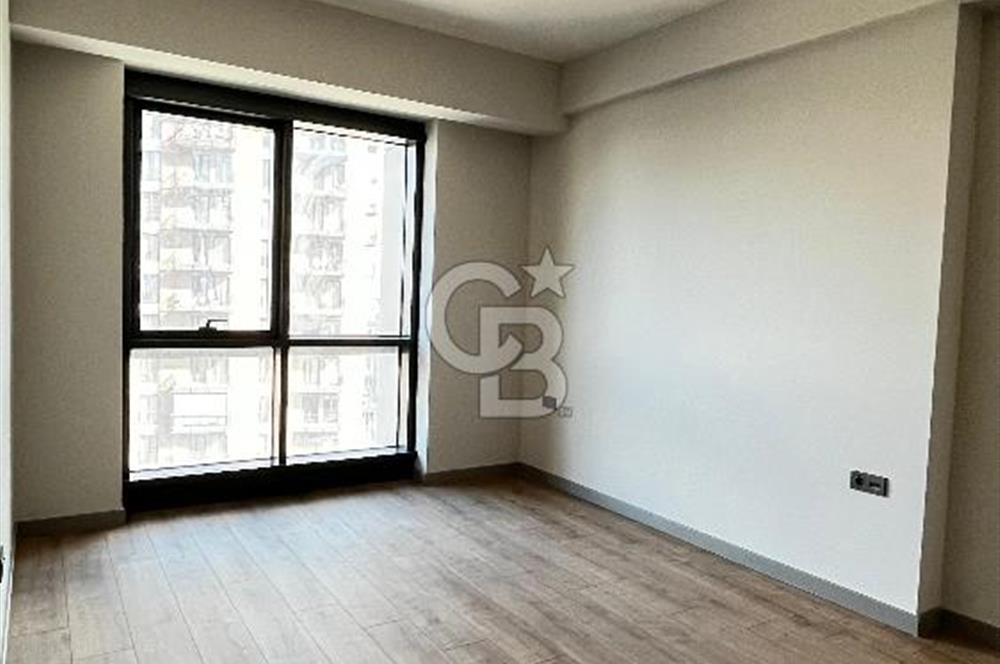 SINPAŞ FİNANS ŞEHİR – PARK ETAPTA 9. KAT GENİŞ 3+1 DAİRE