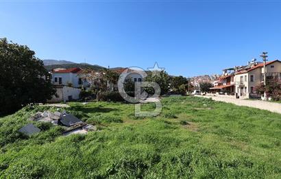  İzmir Yeni Foça'da denize sıfır eşsiz konumda otel arsası hissesi..