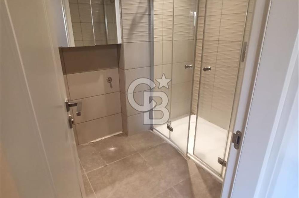 SUADİYE , ÇOK İYİ KONUMDA , GENİŞ SALONLU, 120 m2, BOŞ DAİRE