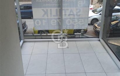 SUADİYE , ÇOK İYİ KONUMDA , GENİŞ SALONLU, 120 m2, BOŞ DAİRE