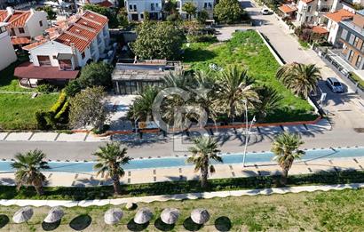  İzmir Yeni Foça'da denize sıfır eşsiz konumda otel arsası hissesi..