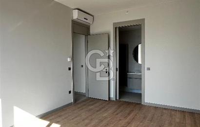 SINPAŞ FİNANS ŞEHİR TIME BLOKLARINDA 3+1 BALKONLU DAİRE