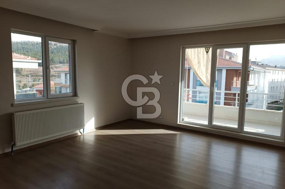 KARAPÜRÇEK'TE 3+1 KİRALIK DAİRE
