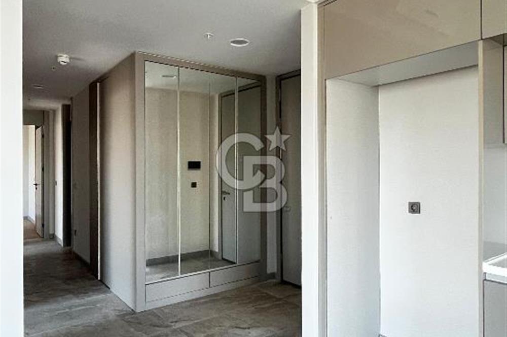 SINPAŞ FİNANS ŞEHİR – PARK ETAPTA 9. KAT GENİŞ 3+1 DAİRE