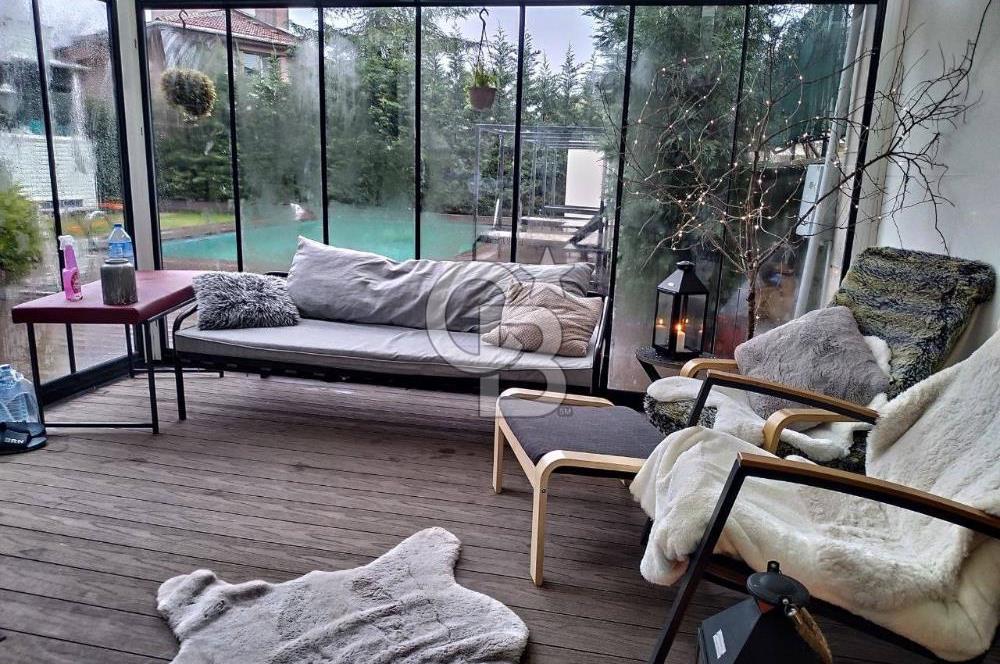 YEŞİLKÖY VİLLALARINDA SATILIK HAVUZLU KIŞ BAHÇELİ VİLLA