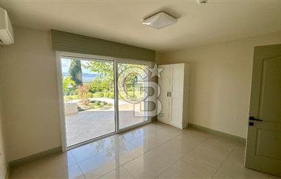 Sıraselviler Sitesi’nde Deniz Manzaralı, Yenilenmiş Kiralık Villa