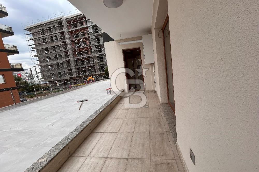 Ataşehir Tramvay İzban Yanı Teraslı Satılık 3+1 Daire