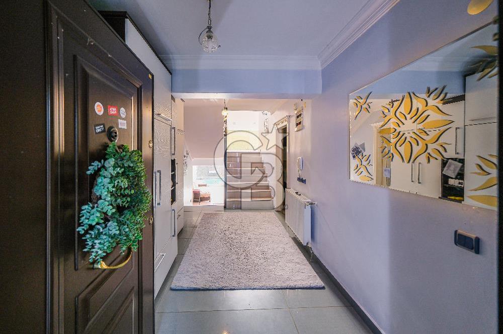 YEŞİLKÖY VİLLALARINDA SATILIK HAVUZLU KIŞ BAHÇELİ VİLLA