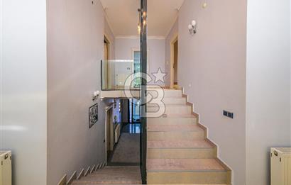 YEŞİLKÖY VİLLALARINDA SATILIK HAVUZLU KIŞ BAHÇELİ VİLLA