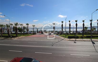 KARŞIYAKA SAHİL'DE DENİZ MANZARALI 3+1 GENİŞ SATILIK DAİRE