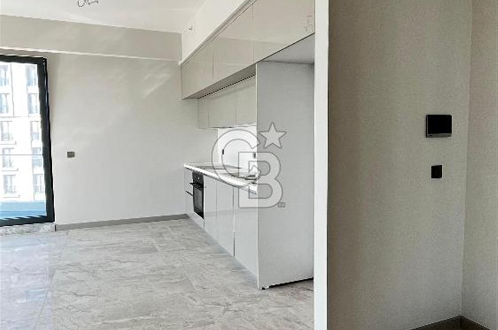 SINPAŞ FİNANS ŞEHİR TIME BLOKLARINDA 3+1 BALKONLU DAİRE