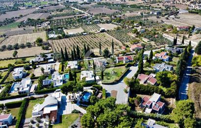 Sıraselviler Sitesi’nde Deniz Manzaralı, Yenilenmiş Kiralık Villa