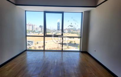 Çayyolu West Gate'de Ada Mutfaklı Satılık Büyük Tip 1+1