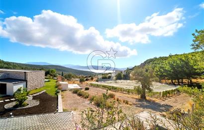 URLA ÖZBEK'TE BENZERSİZ BİR YAŞAM ALANI