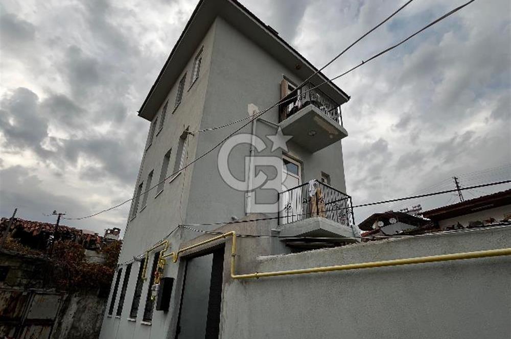 3 KATLI SATILIK YATIRIMLIK KİRA GETİRİSİ OLAN BİNA