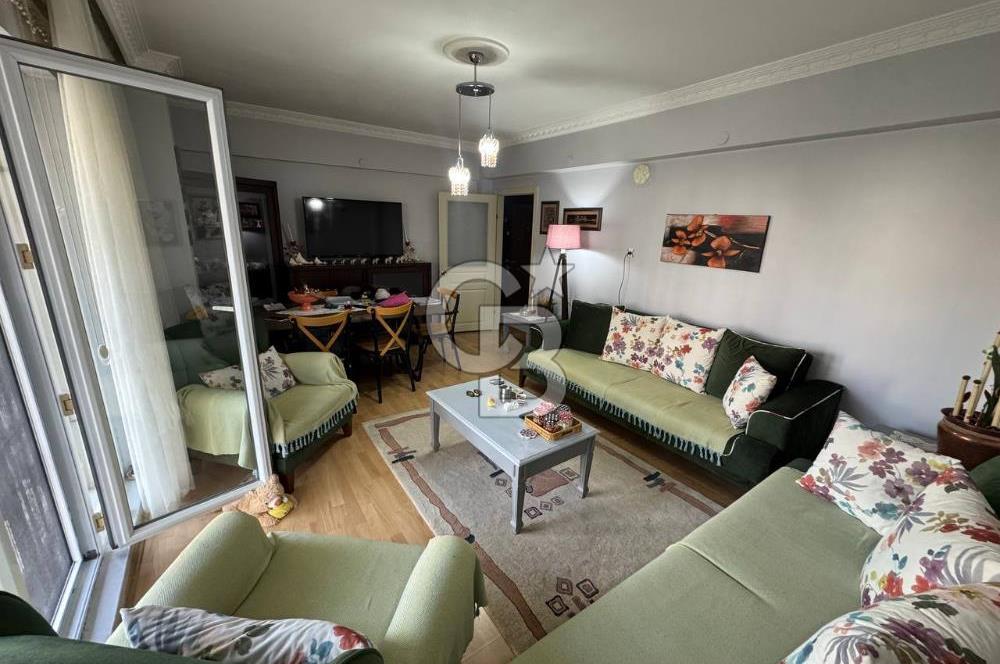 TREN İSTASYONUNA 800 M/TAKASA AÇIK/K.OTOPARKLI/SATILIK 3+1 DAİRE