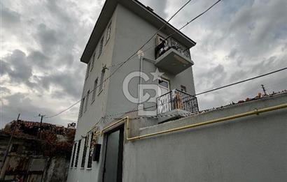 3 KATLI SATILIK YATIRIMLIK KİRA GETİRİSİ OLAN BİNA