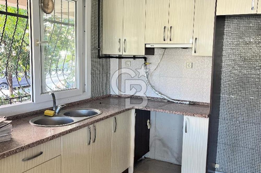 İşçievleri Onat Caddesi Üzerinde Satılık Daire