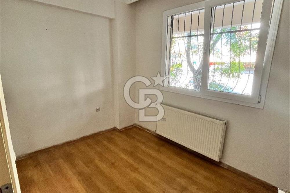 İşçievleri Onat Caddesi Üzerinde Satılık Daire