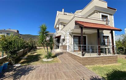 URLA GÜLBAHÇE DE BAHÇELİ TAM MÜSTAKİL EV