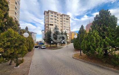 Yaşamkent Sitesinde 4+1 Kiralık Daire