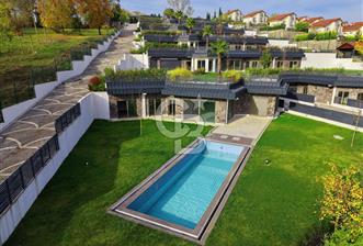 CB ENVOY | Kartepe Acısu'da Yatay Mimari Havuzlu 4+1 Lüks Villa - 4 - 316861