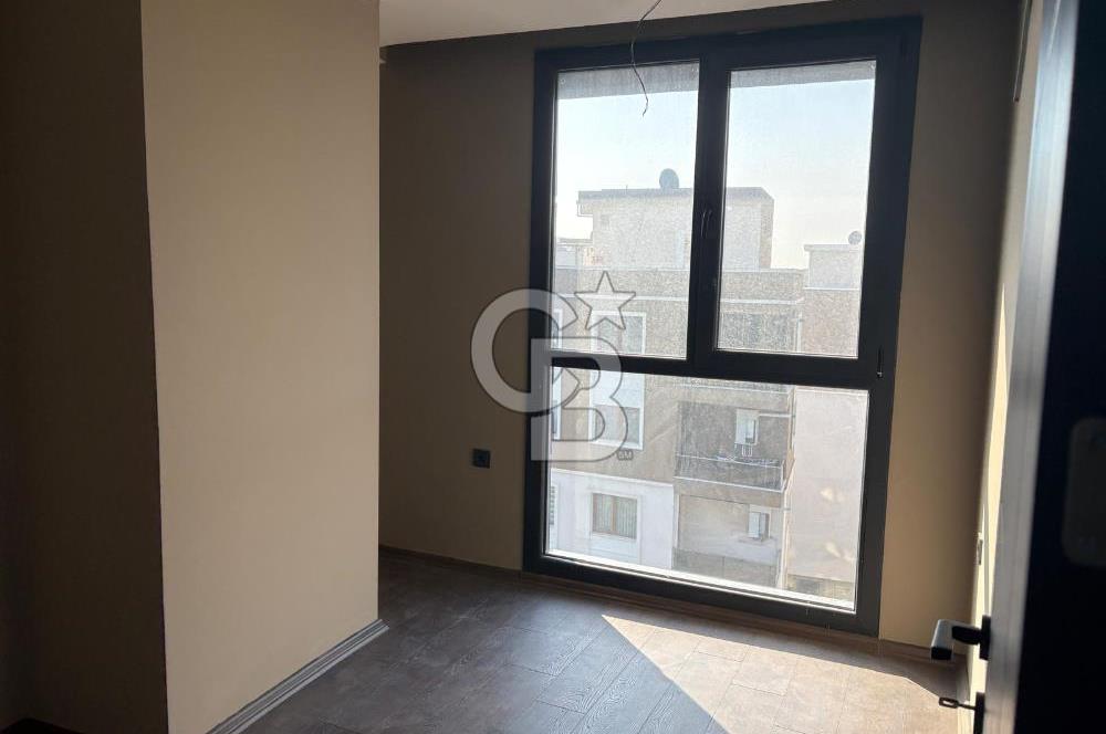 KATİP ÇELEBİ ÜNİVERSİTESİ YÜRÜME MESAFESİ