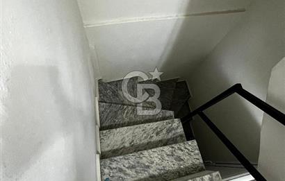 3 KATLI SATILIK YATIRIMLIK KİRA GETİRİSİ OLAN BİNA