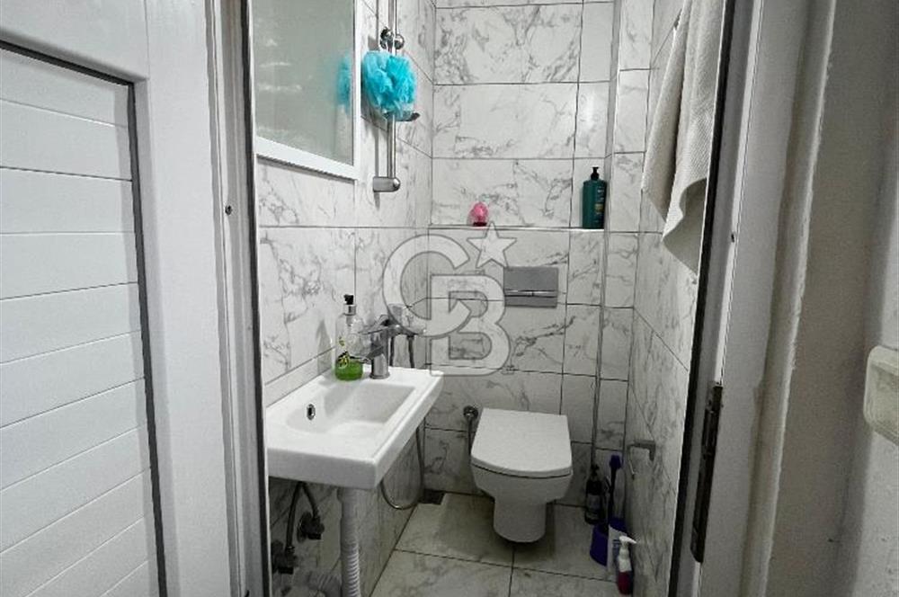 3 KATLI SATILIK YATIRIMLIK KİRA GETİRİSİ OLAN BİNA