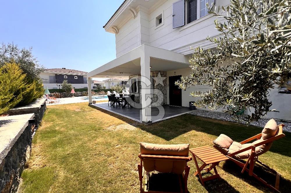 KUŞADASI SOĞUCAKTA OLİVE GARDEN SİTESİNDE SATILIK 3+1 VİLLA