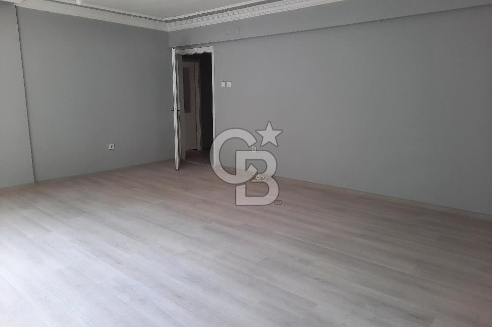 Koşuyolu'nda Site İçinde 3+1 Ara Kat Daire