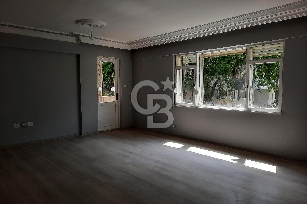 Koşuyolu'nda Site İçinde 3+1 Ara Kat Daire