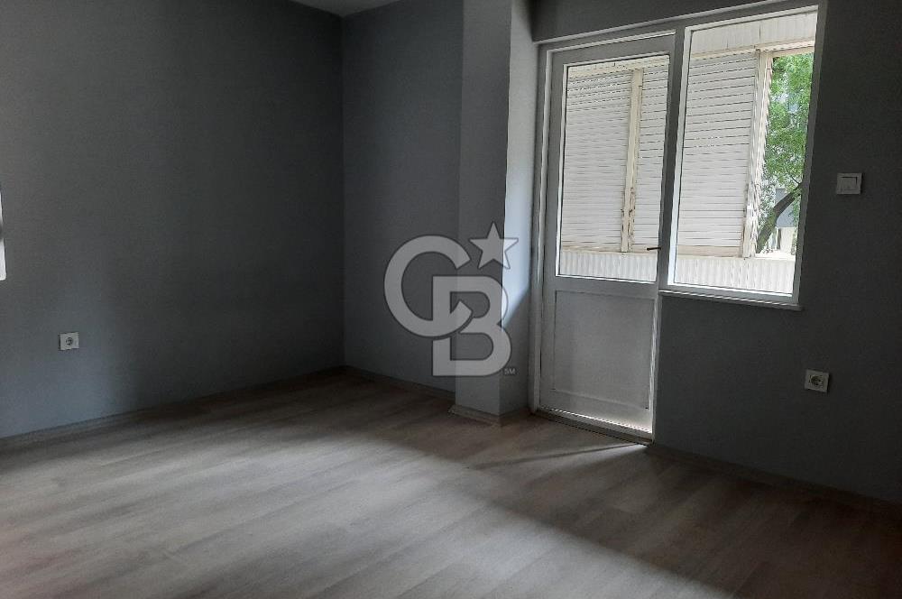 Koşuyolu'nda Site İçinde 3+1 Ara Kat Daire