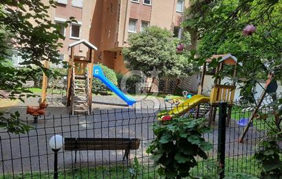 Koşuyolu'nda Site İçinde 3+1 Ara Kat Daire