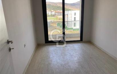 Yeni Foça’da satılık 2 + 1 daire