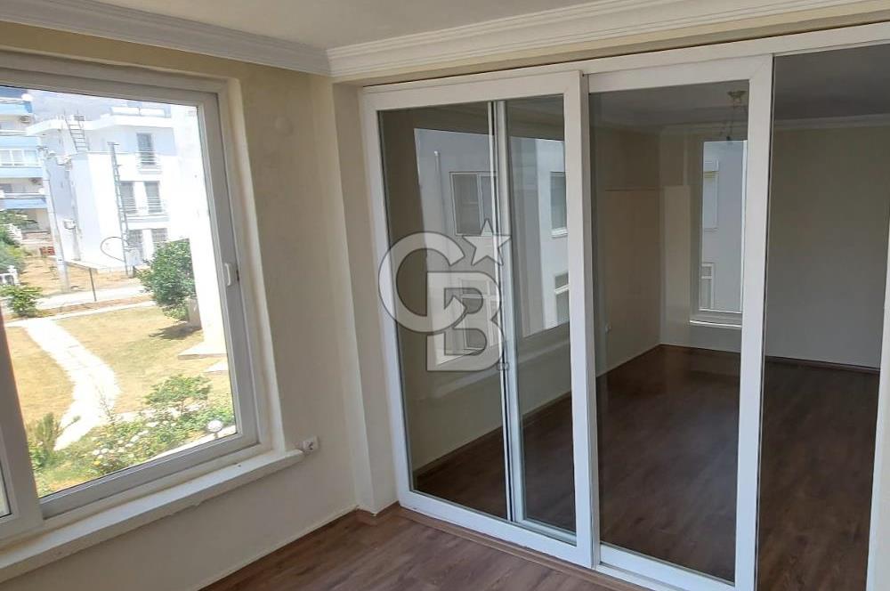 YEŞİLOVACIK ALTIN ORKİDE SİTESİ SATILIK 2+1 VİLLA DENİZE SIFIR