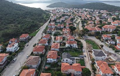 Ayvalık Sefaçamlıkta 3 Kat İmarlı 456 m² Villa Arsası