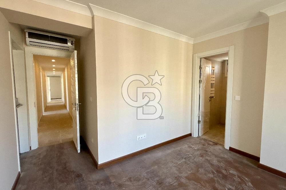 FENERBAHÇE'DE BALKONLU,DENİZ MANZARALI 4+1 145 M2 NET SIFIR !!!