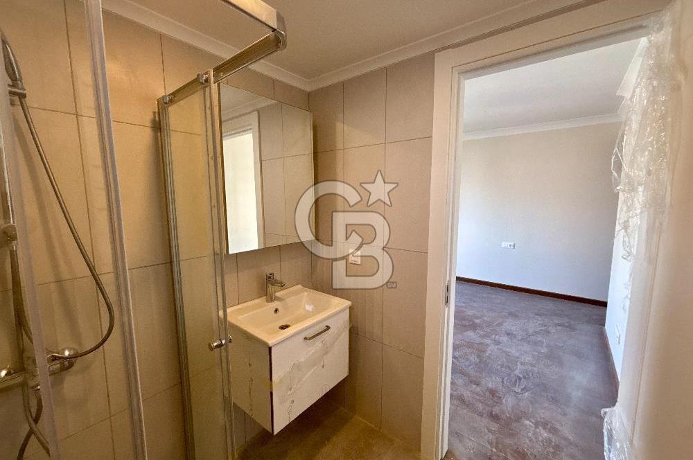 FENERBAHÇE'DE BALKONLU,DENİZ MANZARALI 4+1 145 M2 NET SIFIR !!!