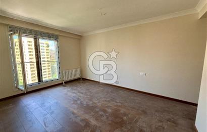 FENERBAHÇE'DE BALKONLU,DENİZ MANZARALI 4+1 145 M2 NET SIFIR !!!