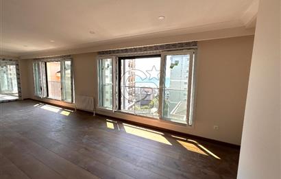 FENERBAHÇE'DE BALKONLU,DENİZ MANZARALI 4+1 145 M2 NET SIFIR !!!