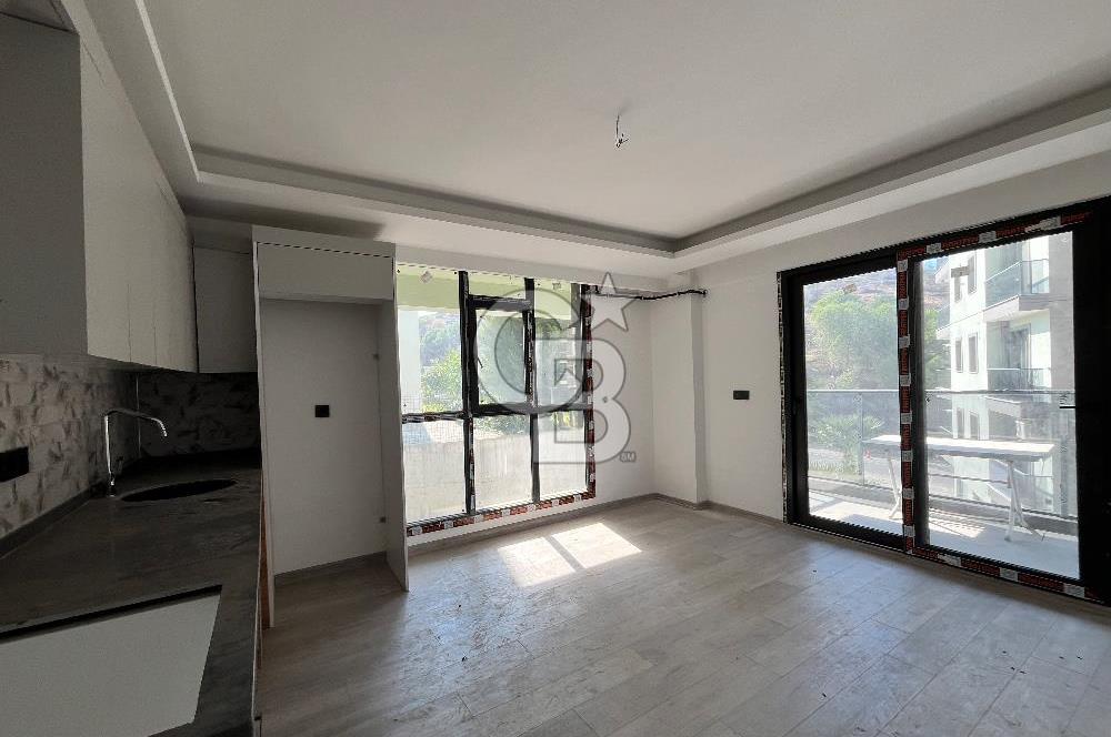 Bayraklı körfez Mahallesi’nde satılık 2 + 1 daire