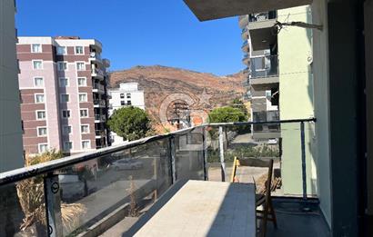 Bayraklı körfez Mahallesi’nde satılık 2 + 1 daire