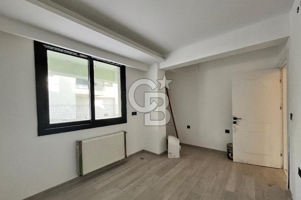 Bayraklı körfez Mahallesi’nde satılık 2 + 1 daire