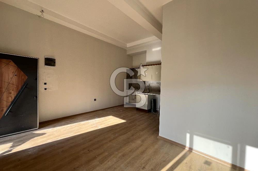 Karşıyaka İmbatlı’da satılık ofis