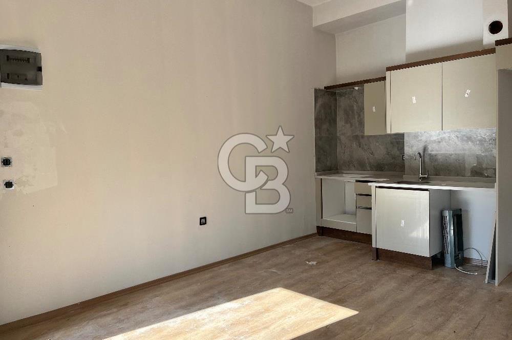 Karşıyaka İmbatlı’da satılık ofis