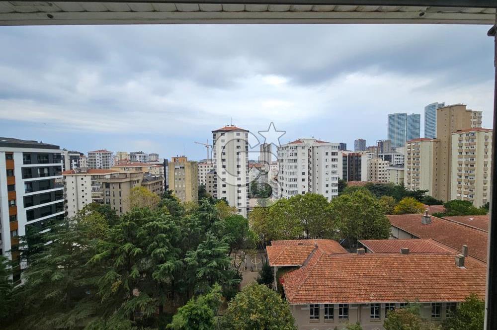 Oramiral Kemal Kayacan sokakta geniş ferah 3+1 