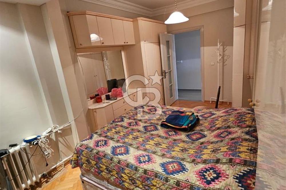 Oramiral Kemal Kayacan sokakta geniş ferah 3+1 